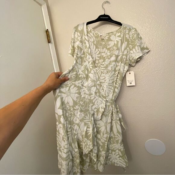Billabong honeydew wrap dress sage green romantic ruffle beach fairycore S/8 - Picture 4 of 12
